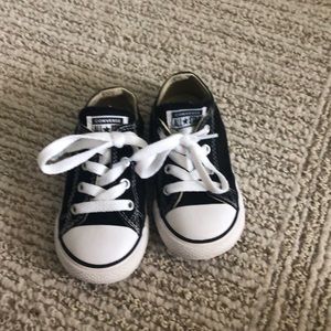 Converse 8T lace ups sneakers black